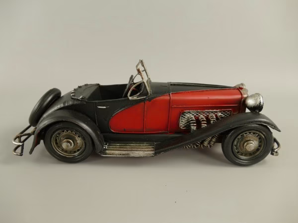 Rode en Zwarte Retro Auto – Antiek IJzeren Decoratie | Vintage Blikken Auto 6 Rode en Zwarte Retro Auto – Antiek IJzeren Decoratie | Vintage Blikken Auto - Afbeelding 6