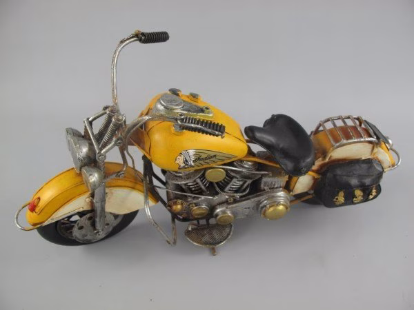 Retro Gele Motor van Blik – Decoratief Model 42 cm 5 Retro Gele Motor van Blik – Decoratief Model 42 cm - Afbeelding 5
