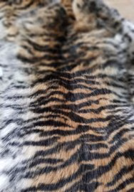 Ontdek de konijnenvacht tijgerprint 48 cm 2 Ontdek de konijnenvacht tijgerprint 48 cm - Afbeelding 2