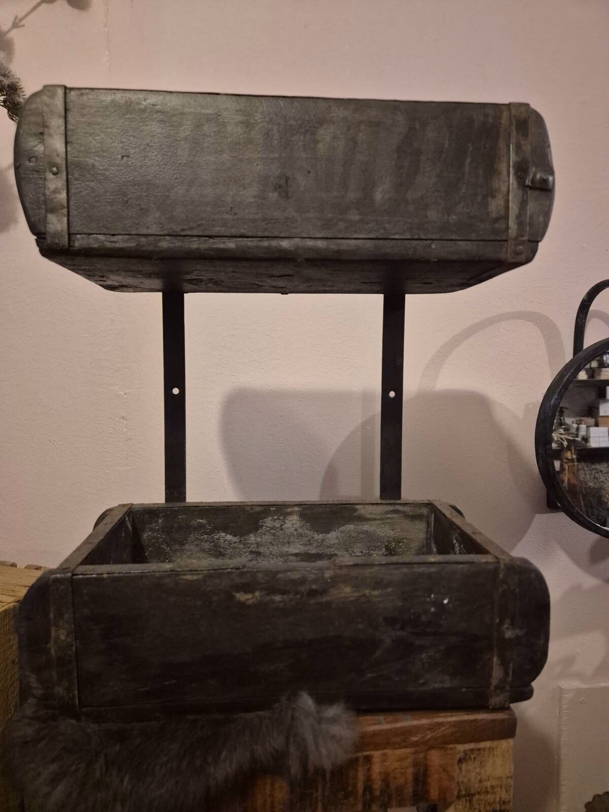 Stoere landelijke steenmal etagère Mooss 36 cm Lang 3 Stoere landelijke steenmal etagère Mooss 36 cm Lang - Afbeelding 3