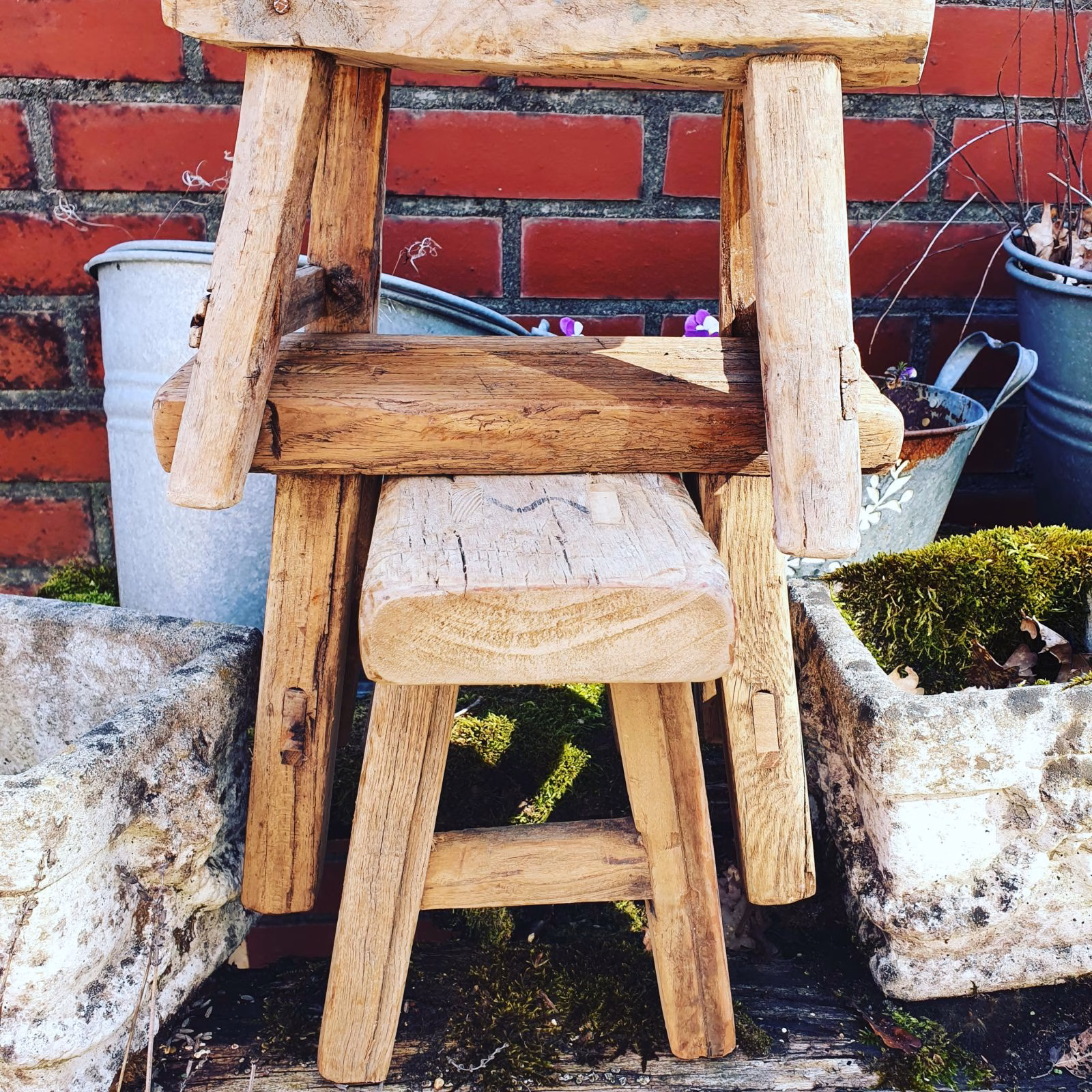 Landelijke houten krukje bankje 2 Landelijke houten krukje bankje - Afbeelding 2