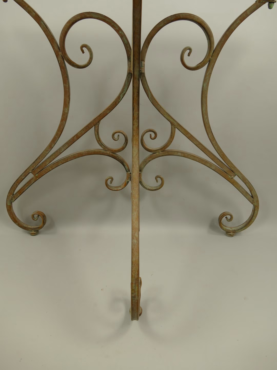 Wandtafel Halfrond – Roestig Groen | Klassiek Engels Tuinontwerp 4 Wandtafel Halfrond – Roestig Groen | Klassiek Engels Tuinontwerp - Afbeelding 4