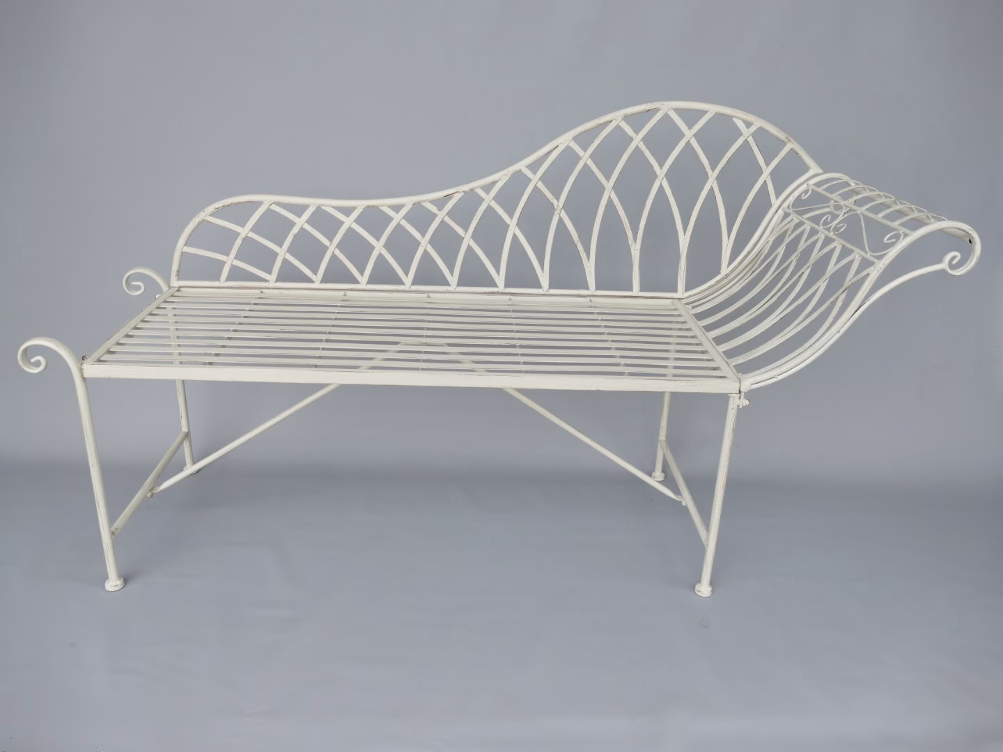 Metalen klassieke sofa tuinbank wit 1 Metalen klassieke sofa tuinbank wit