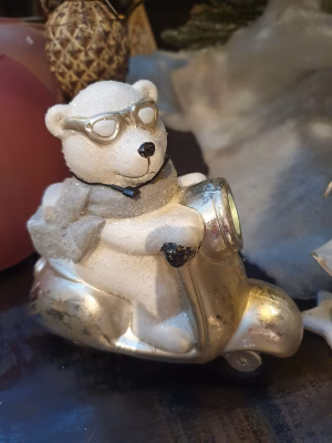 Beer op scooter led kerst
