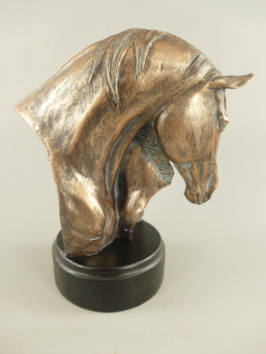 Paardenhoofd polystone bronskleur 6 Paardenhoofd polystone bronskleur - Afbeelding 6