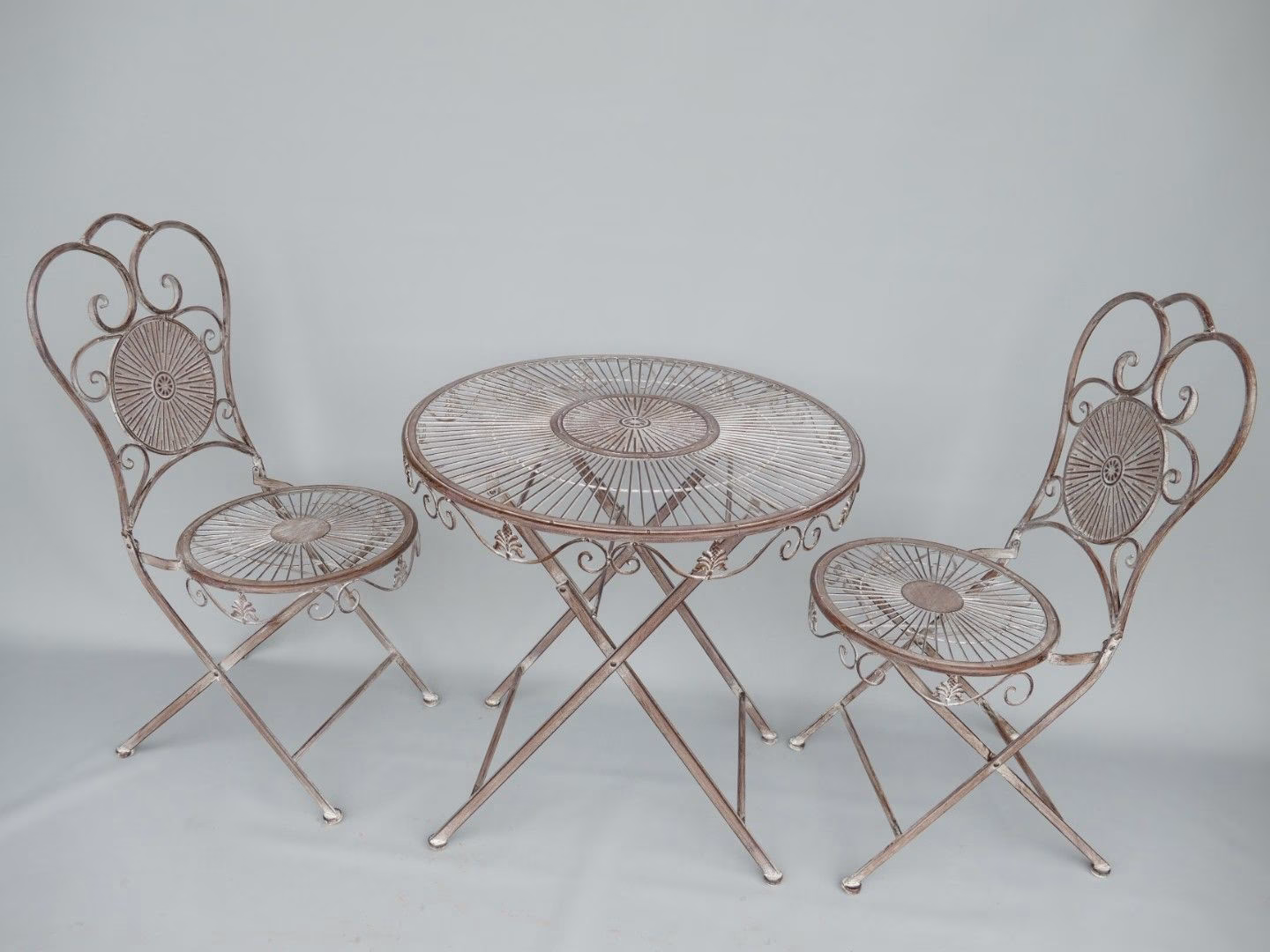 Bistroset Tafel Ø70 + 2 Stoelen – IJzer Rustiek Bruin – Stevig & Stijlvol 1 bistroset metaal rustiek bruin