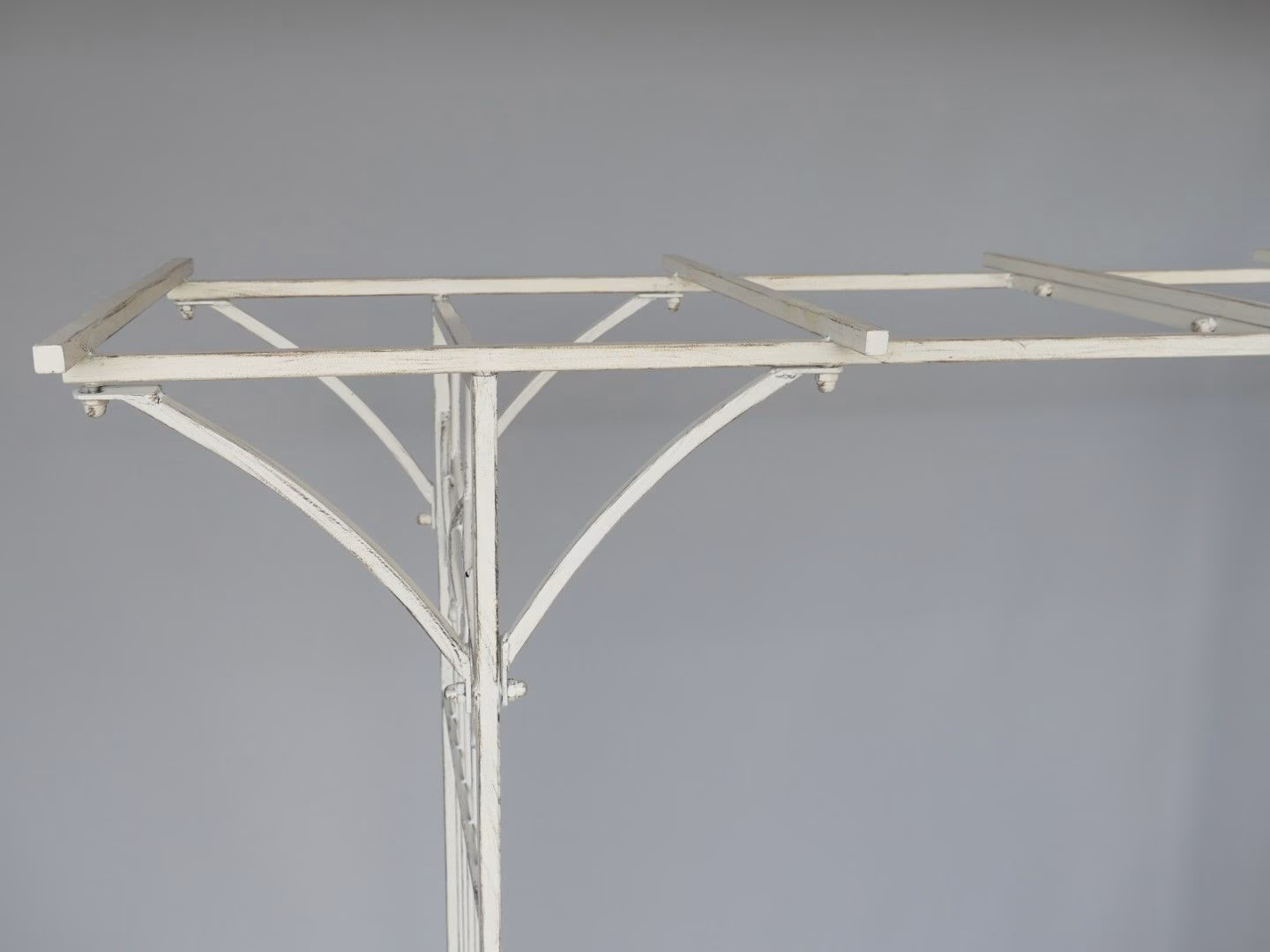 Rozenboog Rustiek Wit – Metalen Tuinboog 230x175 cm 2 Rozenboog Rustiek Wit – Metalen Tuinboog 230x175 cm - Afbeelding 2