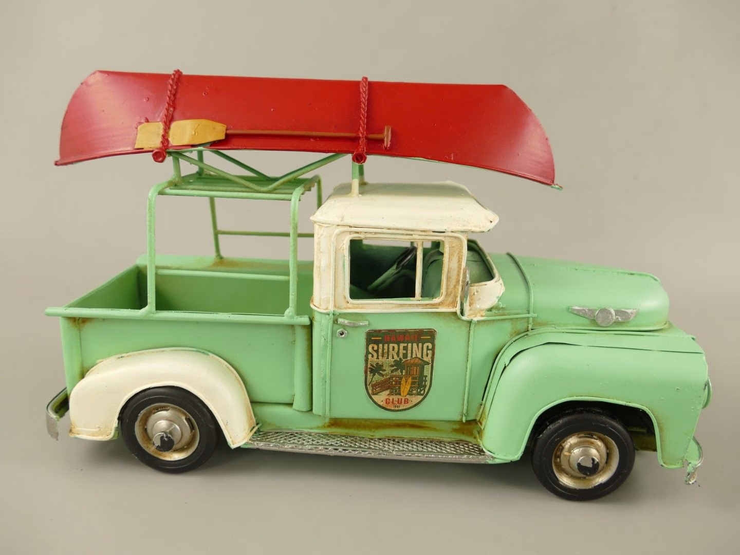 Vintage Modelauto met Rode Kano – Antiek IJzer 29 cm – Retro Surfing Collectors Item 3 Vintage Modelauto met Rode Kano – Antiek IJzer 29 cm – Retro Surfing Collectors Item - Afbeelding 3