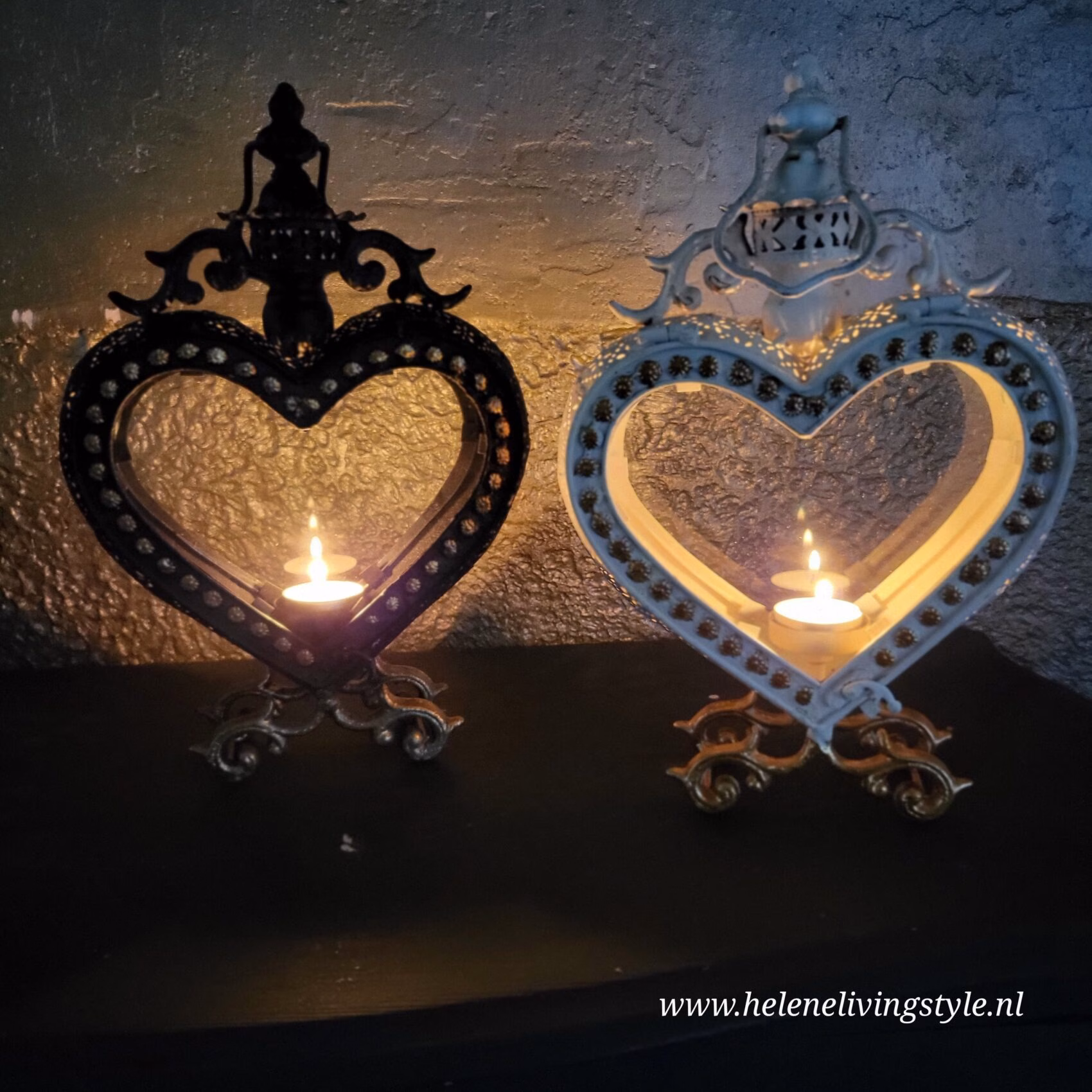 Hartvormige Lantaarn Wit Crème Goud – Sfeervolle Kaarsenhouder – 32 cm – Rustiek & Romantisch 2 Hartvormige Lantaarn Wit Goud – Romantische Kaarsenhouder van IJzer & Glas
