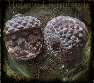 Glazen dennenappel kerstbal roest